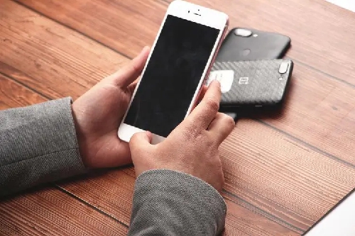 手機卡是什么原因 手機卡是什么原因