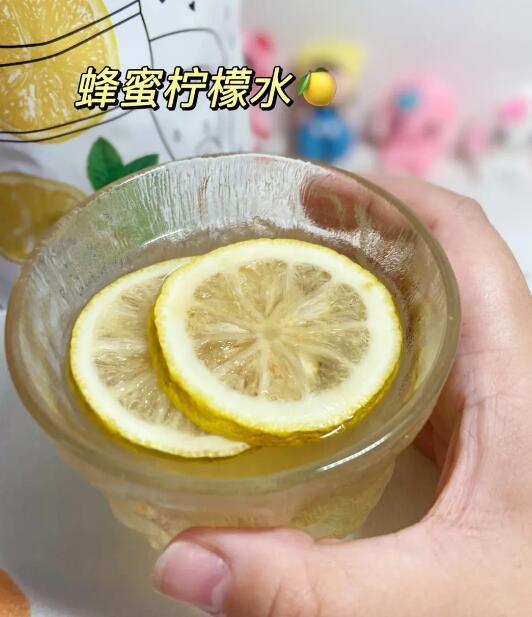 喝檸檬水有什么作用與功效