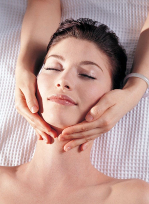 洗臉護(hù)膚步驟 洗臉護(hù)膚步驟