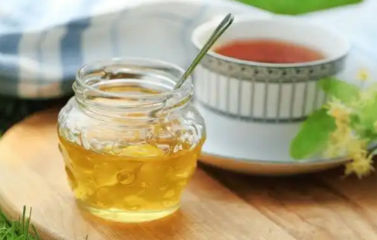 喝蜂蜜有什么好處和功效 喝蜂蜜有什么好處和功效